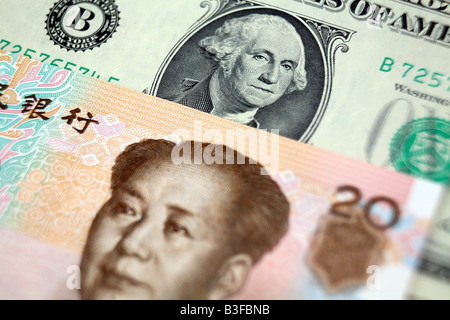 Billets de banque de Chine Zhongguo Renmin Yingyang et vert Retour Bank note Dollars des Etats-Unis d'Amérique pour représenter le commerce Banque D'Images