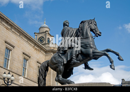 Statue au duc de Wellington dans la ville d'Edinburgh, rue Princess Banque D'Images