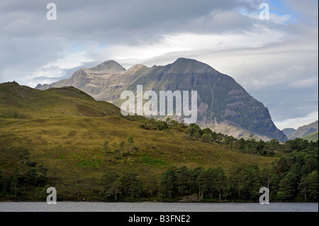 Liathach, du Loch Clair. Torridon, Wester Ross, Scotland, Royaume-Uni, Europe. Banque D'Images