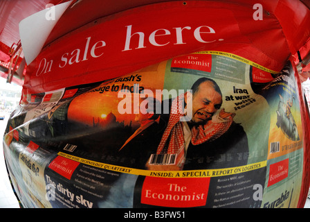 La publicité en vente ici' Journal The economist chine Banque D'Images