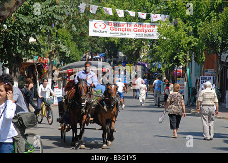 ISTANBUL. Sur une scène de rue, l'un des Buyukada Îles des Princes dans la mer de Marmara. L'année 2008. Banque D'Images