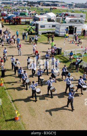 Fanfare des cadets de la RAF à l'aéroport de Shoreham Airshow Charité RAFA Sussex England Banque D'Images