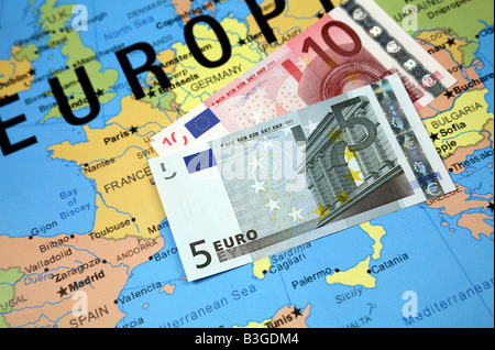 Concept de voyage d'Europe avec 10 et 5 euro note Banque D'Images