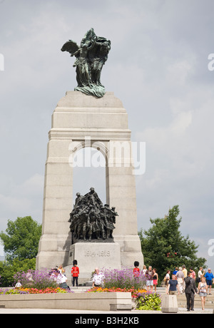 Monument commémoratif de guerre du Canada's national war memorial ou la réponse Banque D'Images