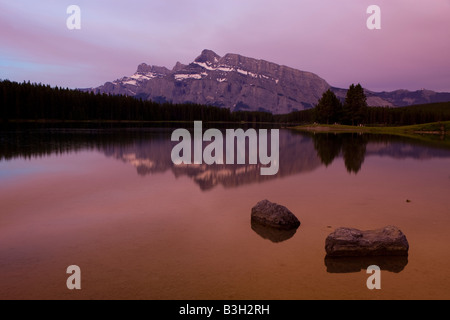 Le mont Rundle, dans le parc national Banff Banque D'Images