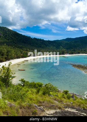 Vue sur la plage à partir de la colline de Thong Nai Pan Yai, Koh Phangan, Thaïlande JPH0078 Banque D'Images