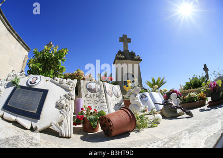 Tombe du cimetière de Majorque une Banque D'Images