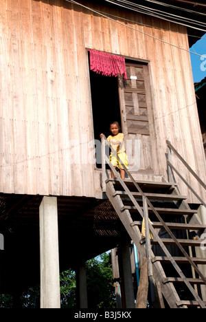 Cambodge Kompong Cham Cham scène de village Banque D'Images