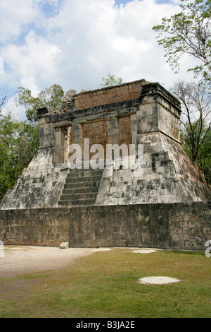 Le Temple du Nord aka le Temple de l'Homme barbu à la fin de la grande balle, Juego de Pelota, Chichen Itza, Yucatan Banque D'Images