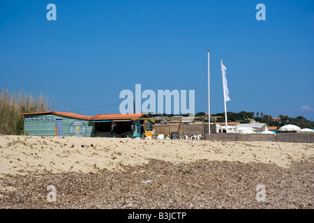 Cabanes de plage de Pampelonne, Saint Tropez, Côte d'Azur Banque D'Images