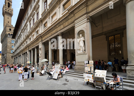 La Galerie des Offices avec le Palazzo Vecchio à distance, Florence, Toscane, Italie Banque D'Images