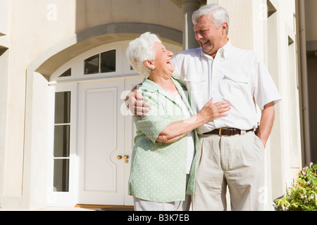 En dehors de leur couple home Banque D'Images