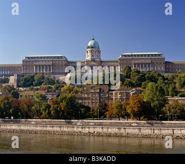 Palais Royal aujourd'hui le Musée des beaux-arts Musée historique de Budapest et la Bibliothèque nationale Széchenyi Budapest Hongrie Banque D'Images