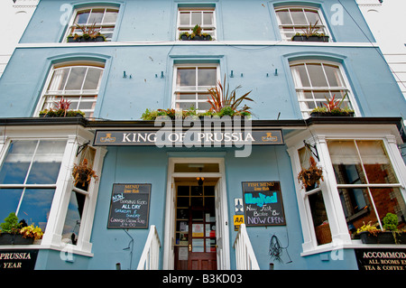 L'entrée du "roi de Prusse" pub à fowey à Cornwall, Royaume-Uni Banque D'Images