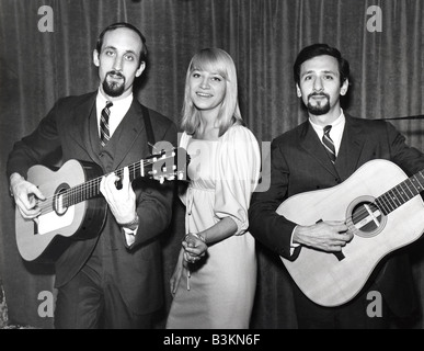 PETER PAUL AND MARY-nous groupe folklorique