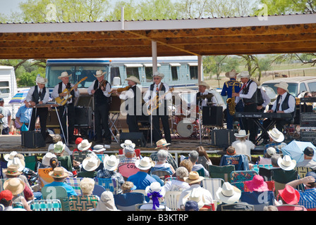 Texas Turquie célébration de la journée annuelle de Bob Wills Texas Playboys western swing band en concert Banque D'Images