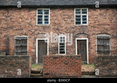 Maisons dans Carpenter's Row, Coalbrookdale, près de l'Ironbridge, Shropshire, Angleterre. Banque D'Images