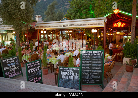 Sultan Ahmet - restaurant traditionnel turc dans la station village d'Oludeniz. Province de Mugla, Turquie. Banque D'Images