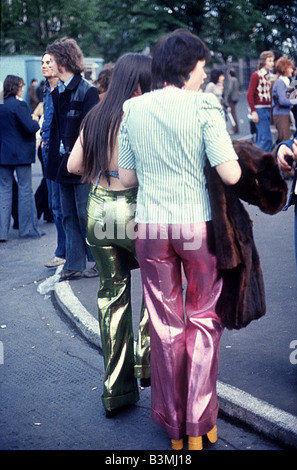 Le long de la Swinging London Kings Road, Chelsea, en 1965 Banque D'Images