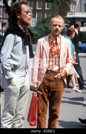 Le long de la Swinging London Kings Road, Chelsea, en 1965 Banque D'Images