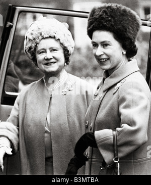 La reine Elizabeth II et de la reine mère en 1968 Banque D'Images