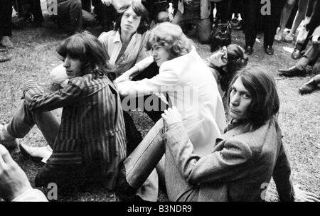 Les Rolling Stones groupe pop 1969 Mick Jagger et Keith Richards dans Hyde Park Banque D'Images