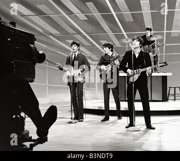 1964 Beatles John Lennon Paul McCartney George Harrison et Ringo Starr répètent leur apparition à l'émission Ed Sullivan Show 1964 Banque D'Images