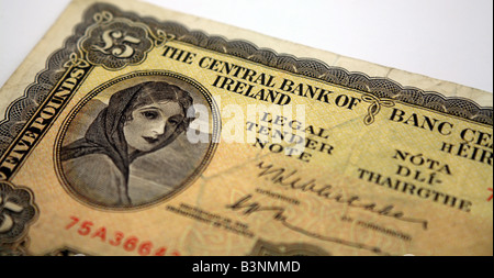 'Lady irlandais Lavery' cinq livre 1970 Banque D'Images