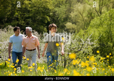 Allemagne, Baden-Württemberg, Tübingen, balade dans la prairie boisée Banque D'Images