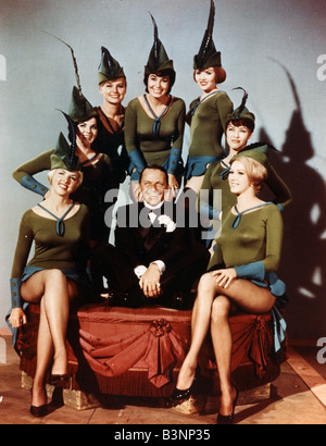 ROBIN ET LES HOTTES SEPT 1964 Warner/PC film avec Frank Sinatra Banque D'Images