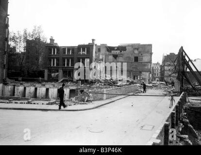 WW2 Raid Air Fetter Lane dommages dommages bombe policiers au beat sur Fetter Lane après le Blitz Banque D'Images