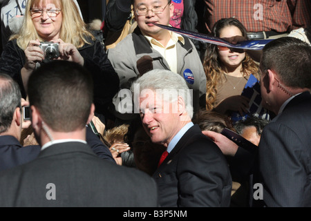 Le président Bill Clinton fait campagne pour son épouse Hillary Clinton en campagne présidentielle 2008