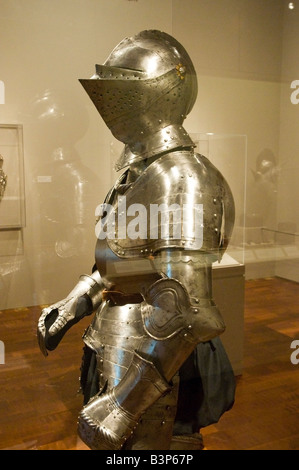 Three-Quarter Cuirassier Armor / 1605-10 Banque D'Images