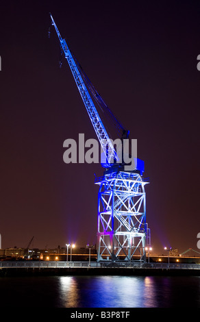 Grue dock chantier la nuit, près d'IKEA, Red Hook, Brooklyn Banque D'Images