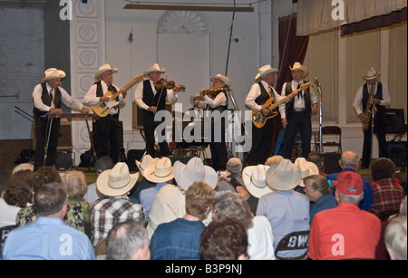 Texas Turquie célébration de la journée annuelle de Bob Wills Texas Playboys western swing band en concert Banque D'Images