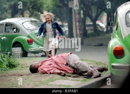 MAN ON FIRE 2004 TCF film avec Denzil Washington comme le garde du corps et Dakota Fanning comme la fille qu'il est embauché pour protéger Banque D'Images