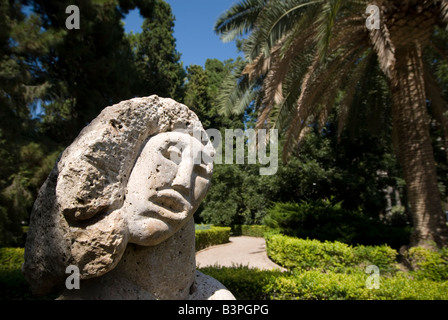 Art sculpture dans le jardin botanique ou Botanic Jardi en Valencia Espagne Banque D'Images