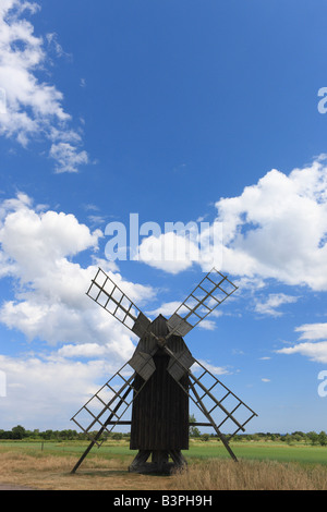 L'un des 400 moulins à vent à partir de 2000, à l'origine Oeland, Comté de Kalmar, Suède, Scandinavie, Europe Banque D'Images