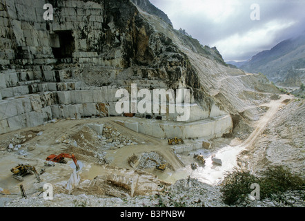 Grotte di Fantiscritti, près de la carrière de marbre Carrara, Massa-Carrara Province, Toscane, Italie, Europe Banque D'Images