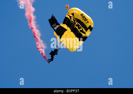 Golden Knights de l'armée américaine - l'Équipe de parachutistes de l'armée des États-Unis Banque D'Images