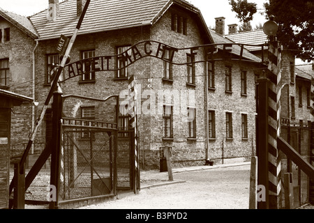 Entrée du camp de concentration d'Auschwitz, près de Cracovie, Pologne Banque D'Images