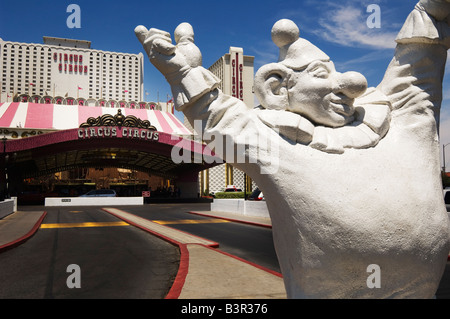 Statue de clown à l'extérieur du Circus Circus Hotel and Casino à Las Vegas. Banque D'Images