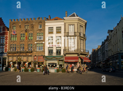 Grote Markt, à Bruges sur une journée d'hiver Banque D'Images