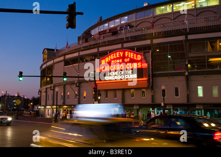 Le Wrigley Field de Chicago en néon Historique Banque D'Images