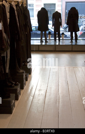 La mode haut de gamme boutique de mode indépendant 'Stijl' dans la rue Antoine Dansaert à Bruxelles, Belgique Banque D'Images