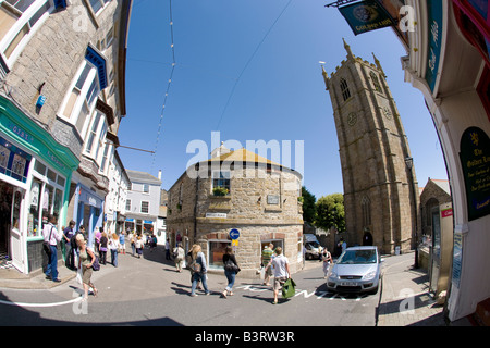 Halle et l'église paroissiale St Ives Cornwall England Angleterre UK Royaume-Uni GB Grande-bretagne Îles britanniques Europe EU Banque D'Images