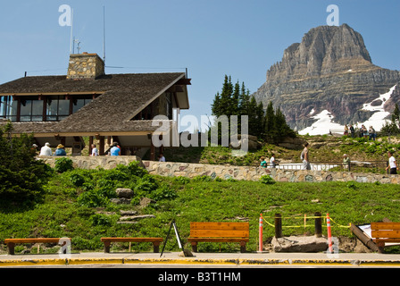 Centre de visiteurs à Logan Pass dans le parc national des Glaciers Banque D'Images