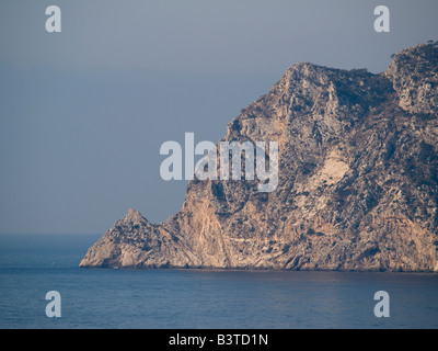 Voir le Rocher de Calpe et vue de Penon de lfach rocher qui domine sur la Costa Blanca, Espagne Banque D'Images