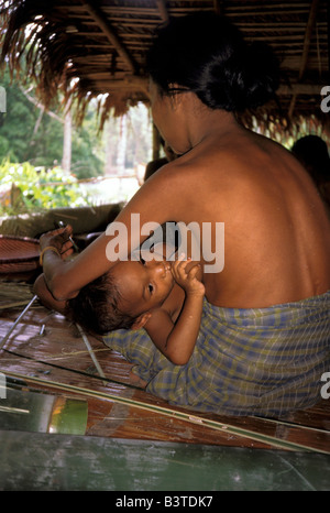 L'Océanie, l'Indonésie, l'île de Ceram, Maluku. Les gens Tugutil. Banque D'Images