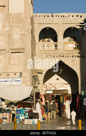 Qatar, Doha, Ad Dawhah. Souk Waqif Marché / Coucher du Soleil Banque D'Images